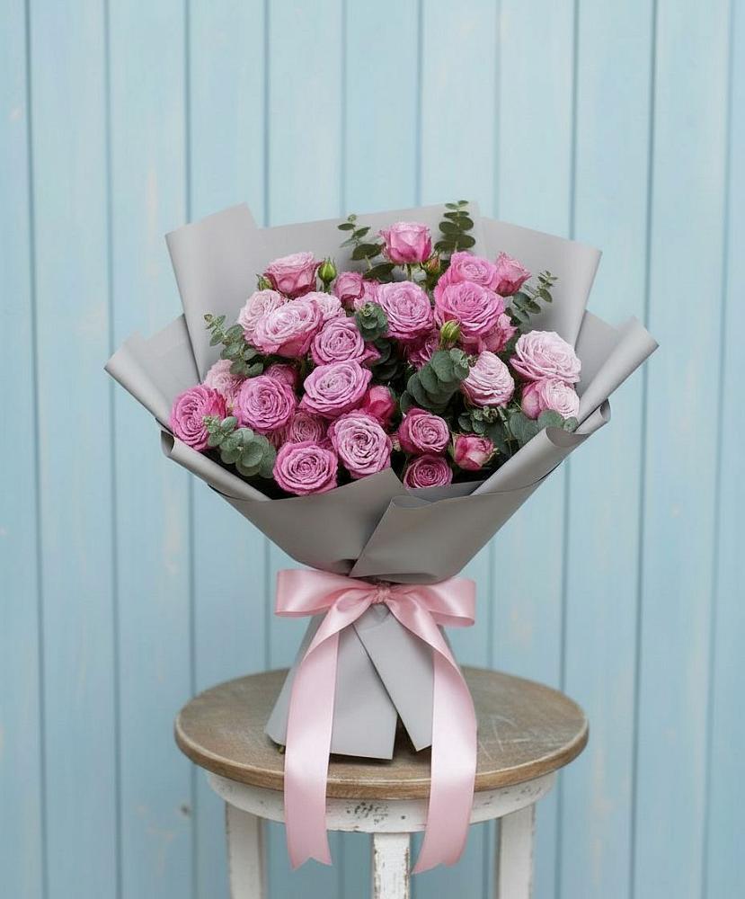 Букет цветов из: Розы в Сараи