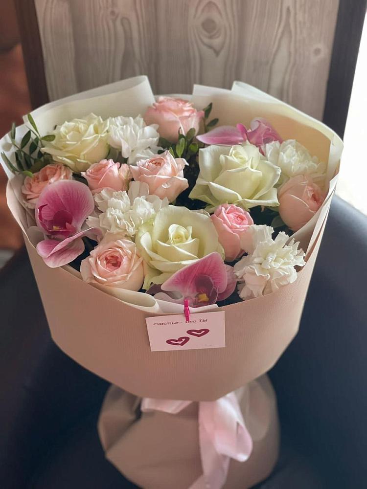 Букет цветов из: Орхидеи, Розы и Гвоздики в Сараи