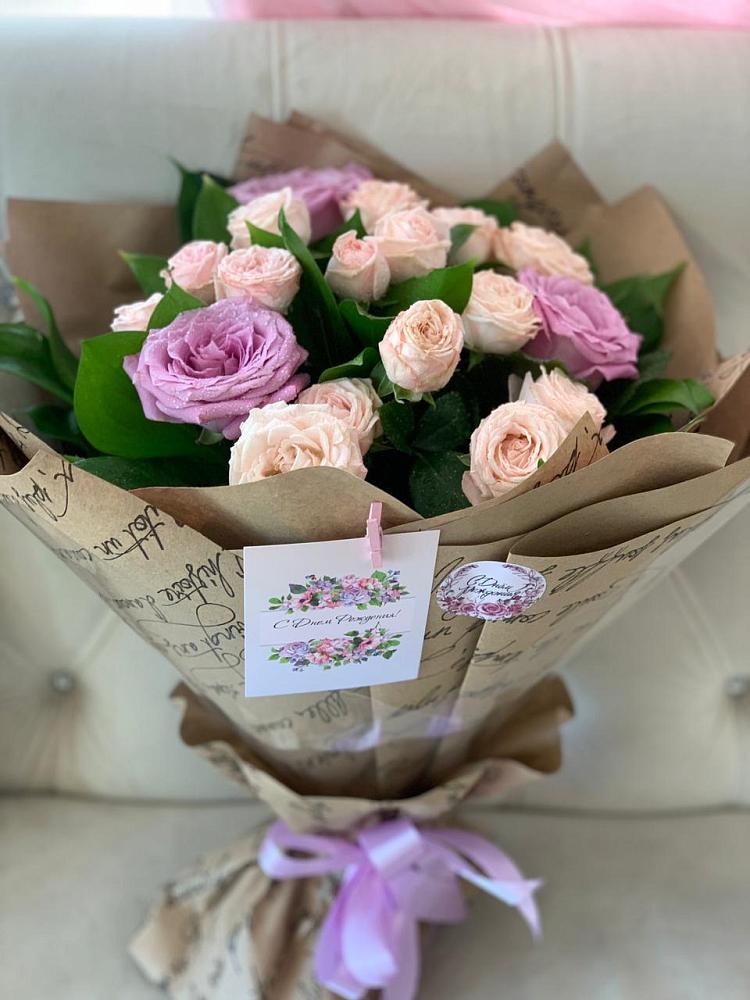 Букет цветов из: Розы в Сараи