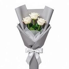 Букет 3 белые розы в Сараи