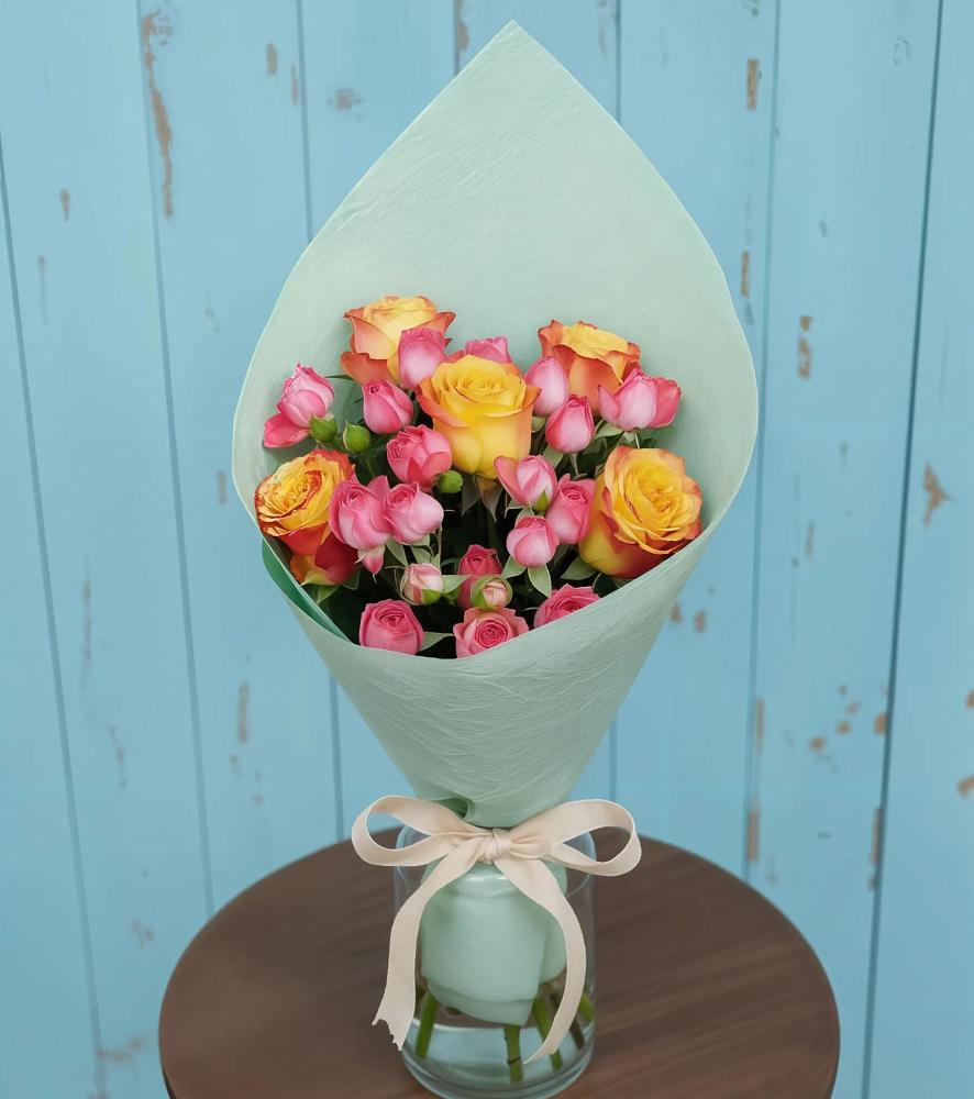 Букет цветов из: Розы в Сараи