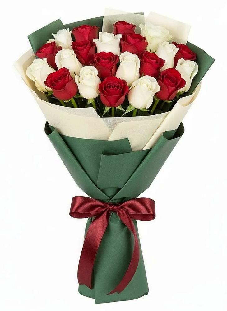 Букет Микс из красных и белых роз в Сараи