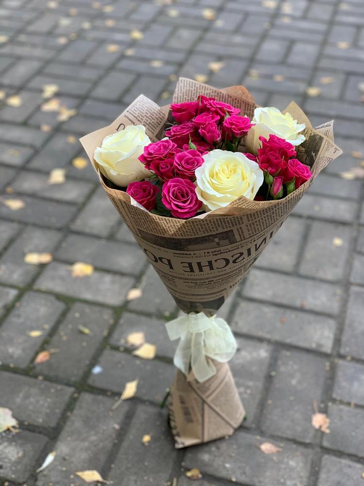 Букет цветов из: Розы в Сараи