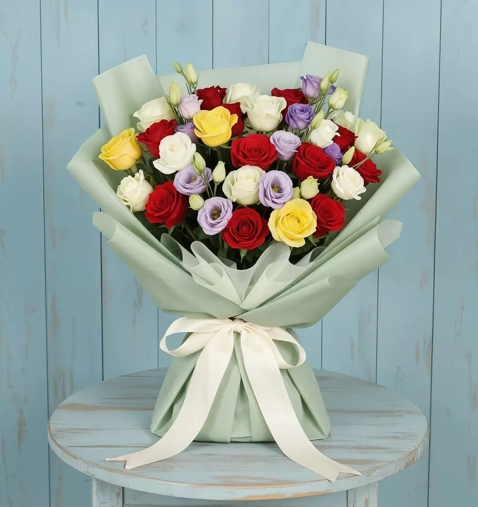 Букет цветов из: Розы в Сараи