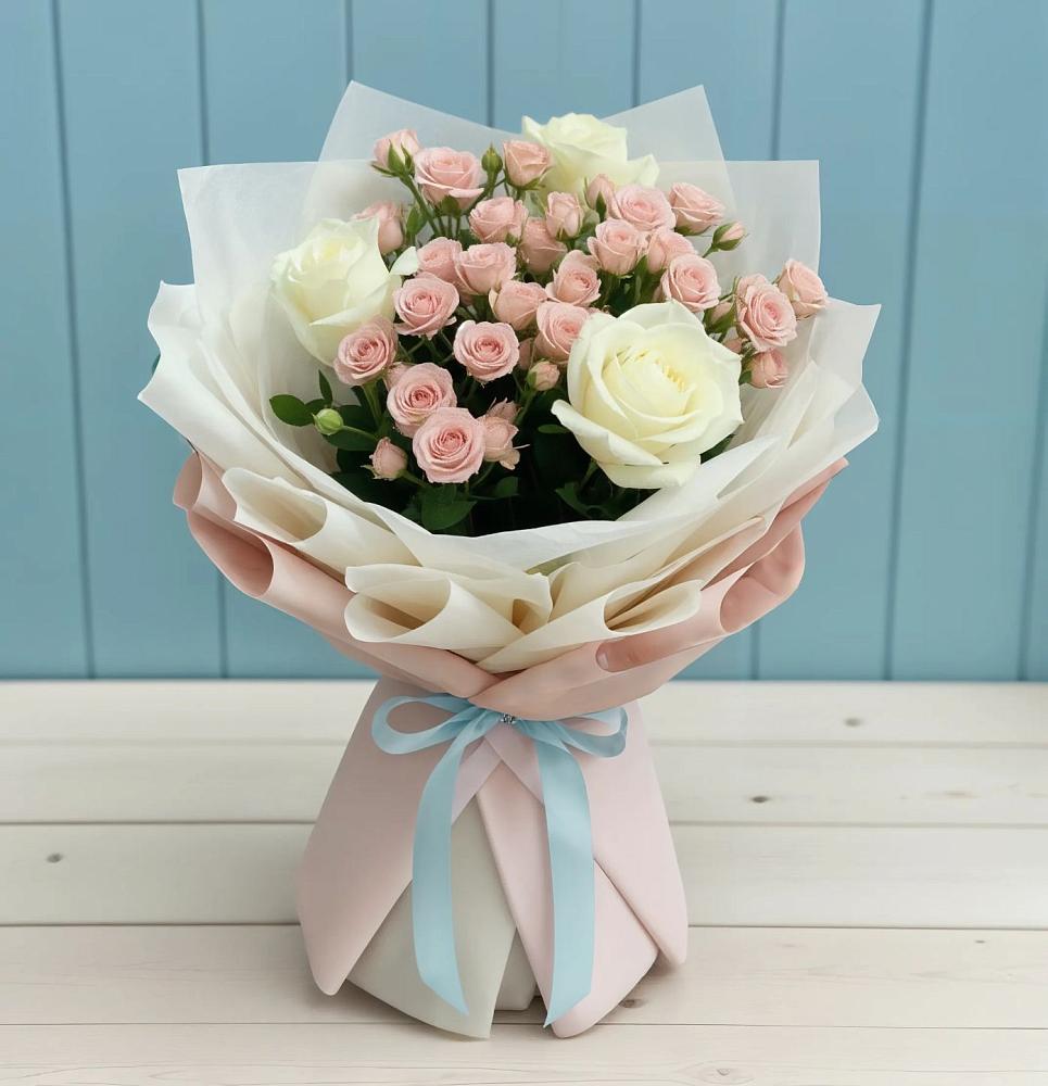 Букет цветов из: Розы в Сараи