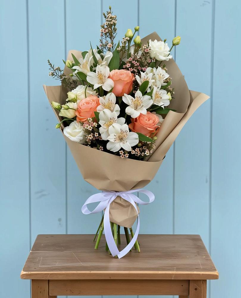 Букет цветов из: Альстромерии, Лизиантусы, Розы и Хризантемы в Сараи